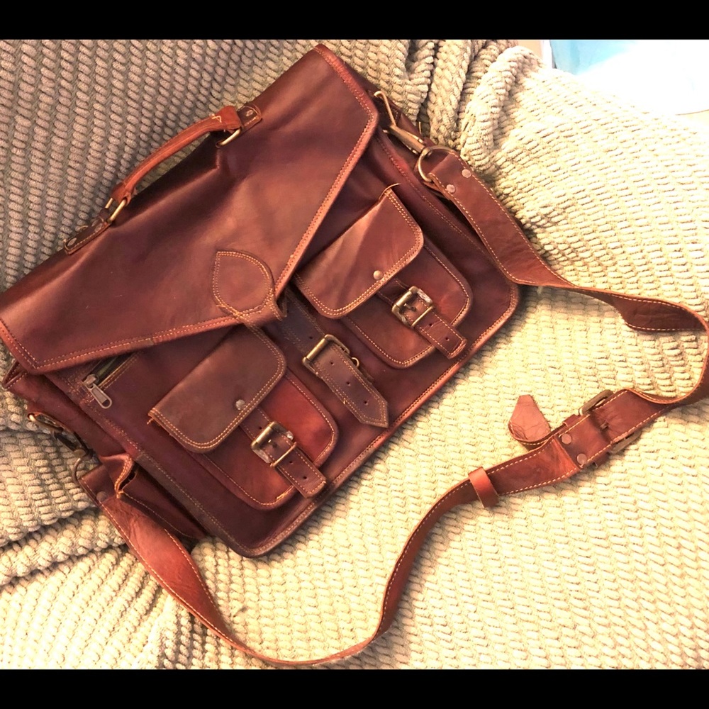 Genuine leather laptop carrier